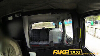 FakeTaxi - helyi bige pinájába élveznek
