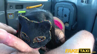 Fake Taxi - Maya a maszkos ribanc
